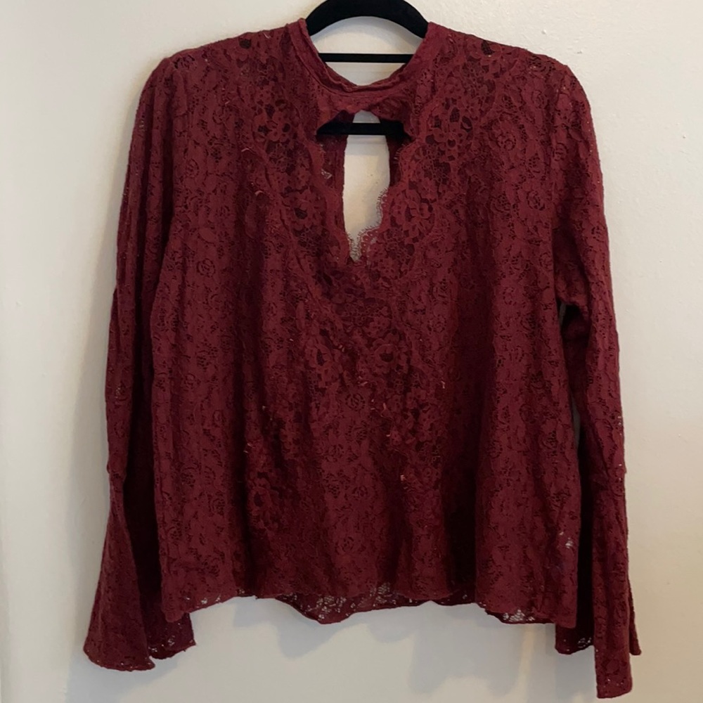 American Eagle Lace Top